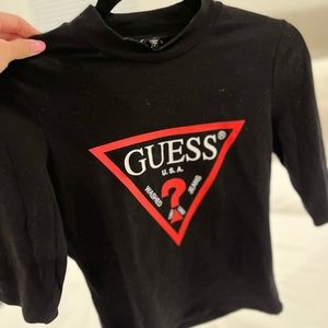 NWT- Guess cropped tee